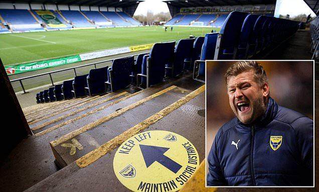 APP下载-球员违规集会怎么罚？牛津联重拳出击：停赛+开除